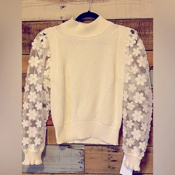 NWT FRENCH CONNECTION Juri Mozart Floral Appliqué Sweater. - Picture 7 of 9